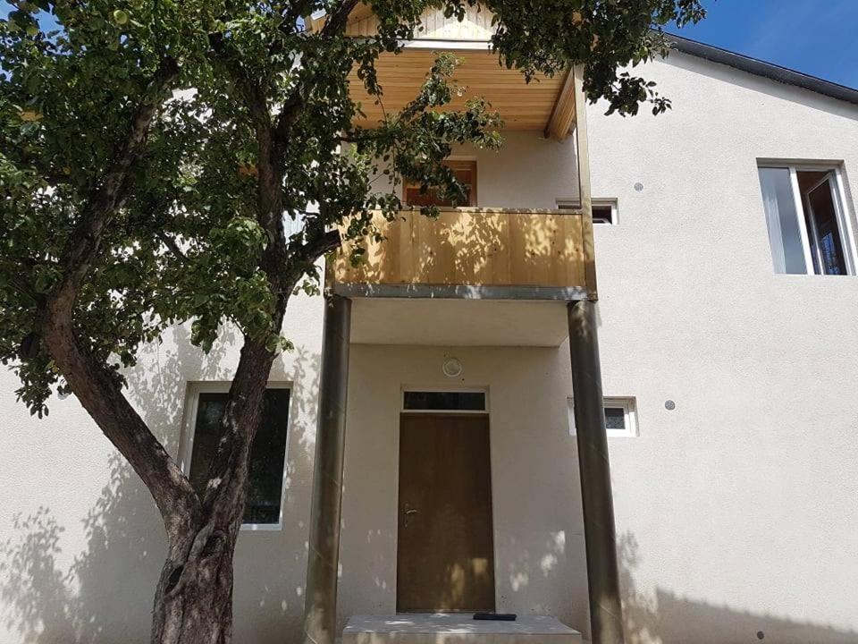 Guesthouse Guram Baba เมสเตีย ภายนอก รูปภาพ